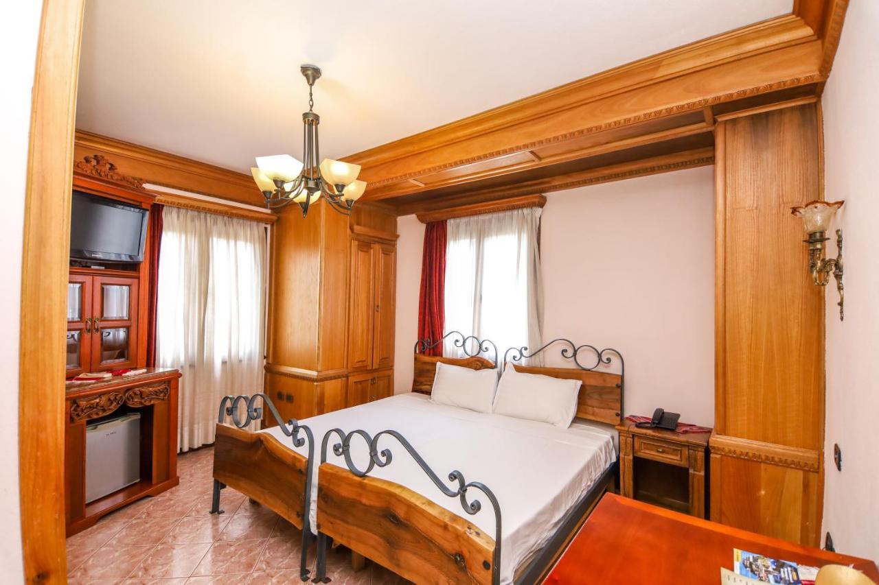 Brilant Antik Hotel Tirana Exterior photo