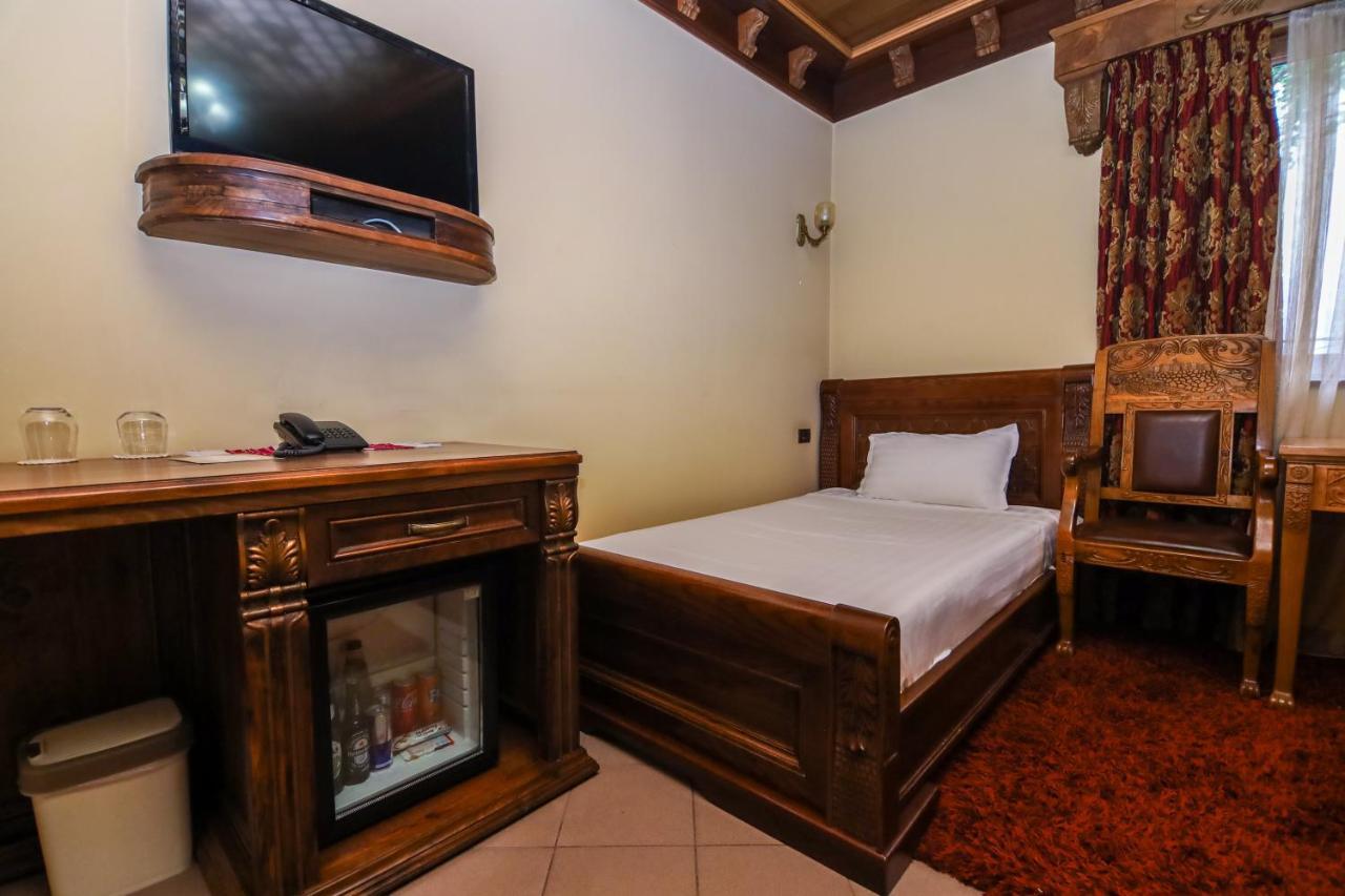 Brilant Antik Hotel Tirana Exterior photo