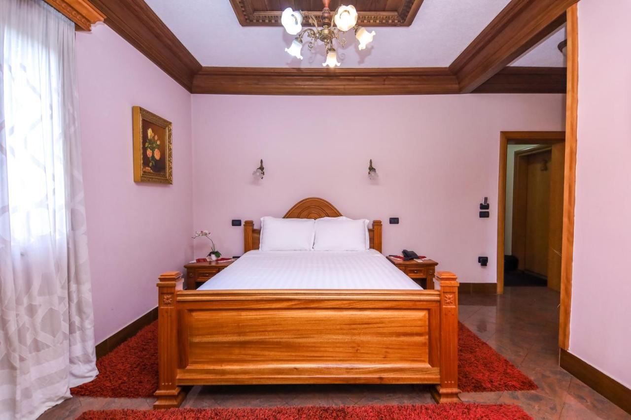 Brilant Antik Hotel Tirana Exterior photo