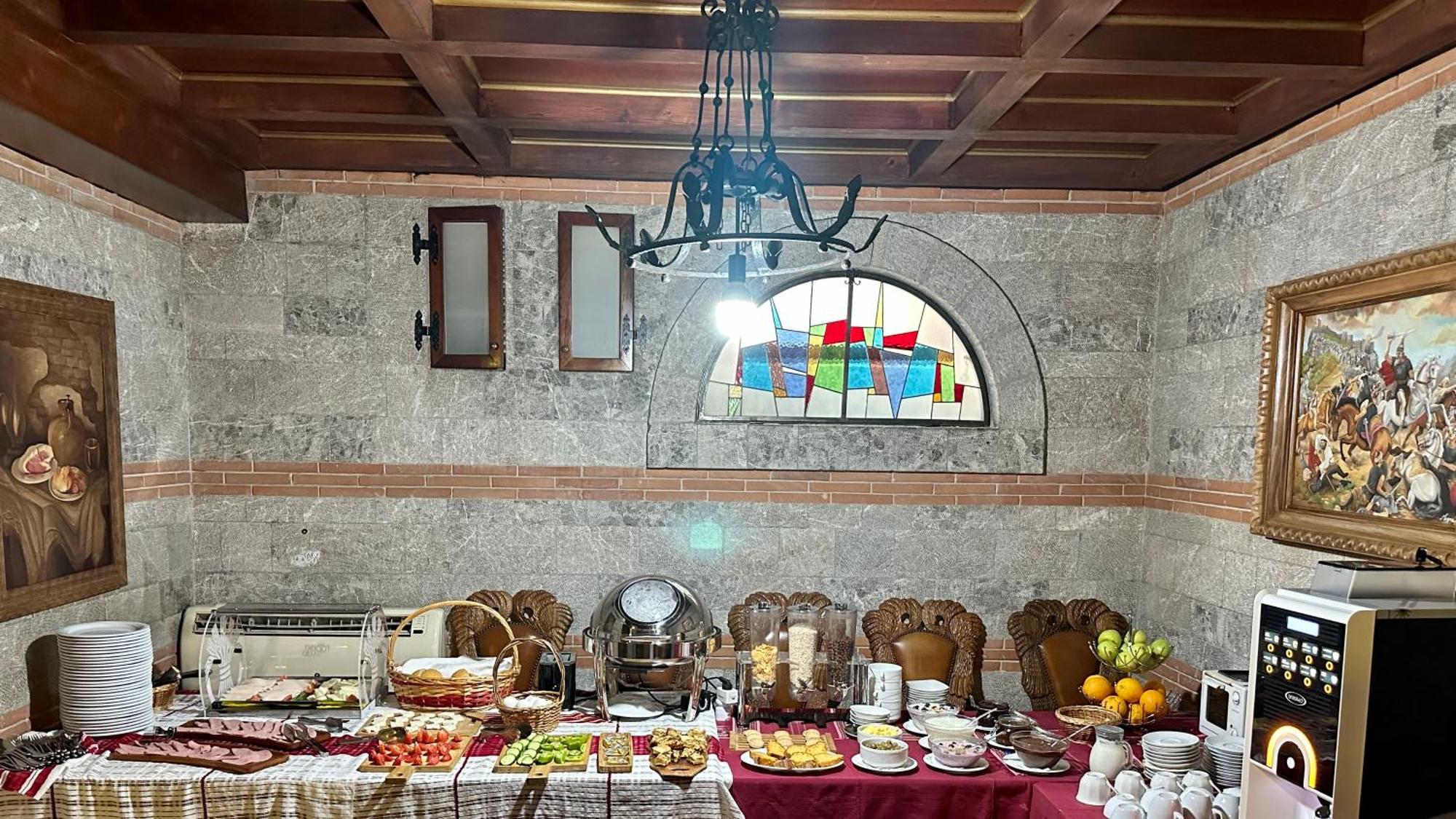 Brilant Antik Hotel Tirana Exterior photo