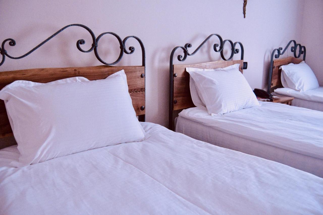 Brilant Antik Hotel Tirana Exterior photo